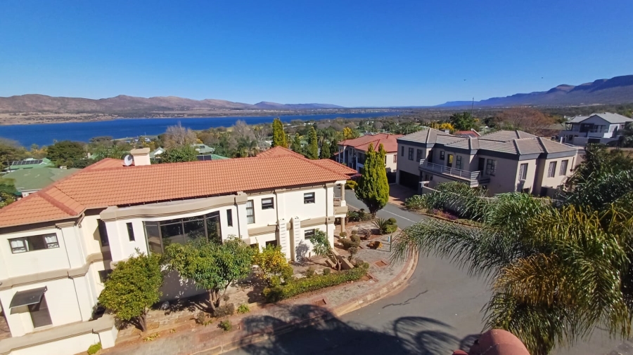 3 Bedroom Property for Sale in Kosmos Ridge North West